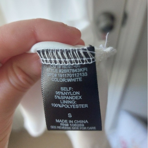 Three Pink Hearts - Ivory/White Lace Mini Dress - Picture 4 of 5